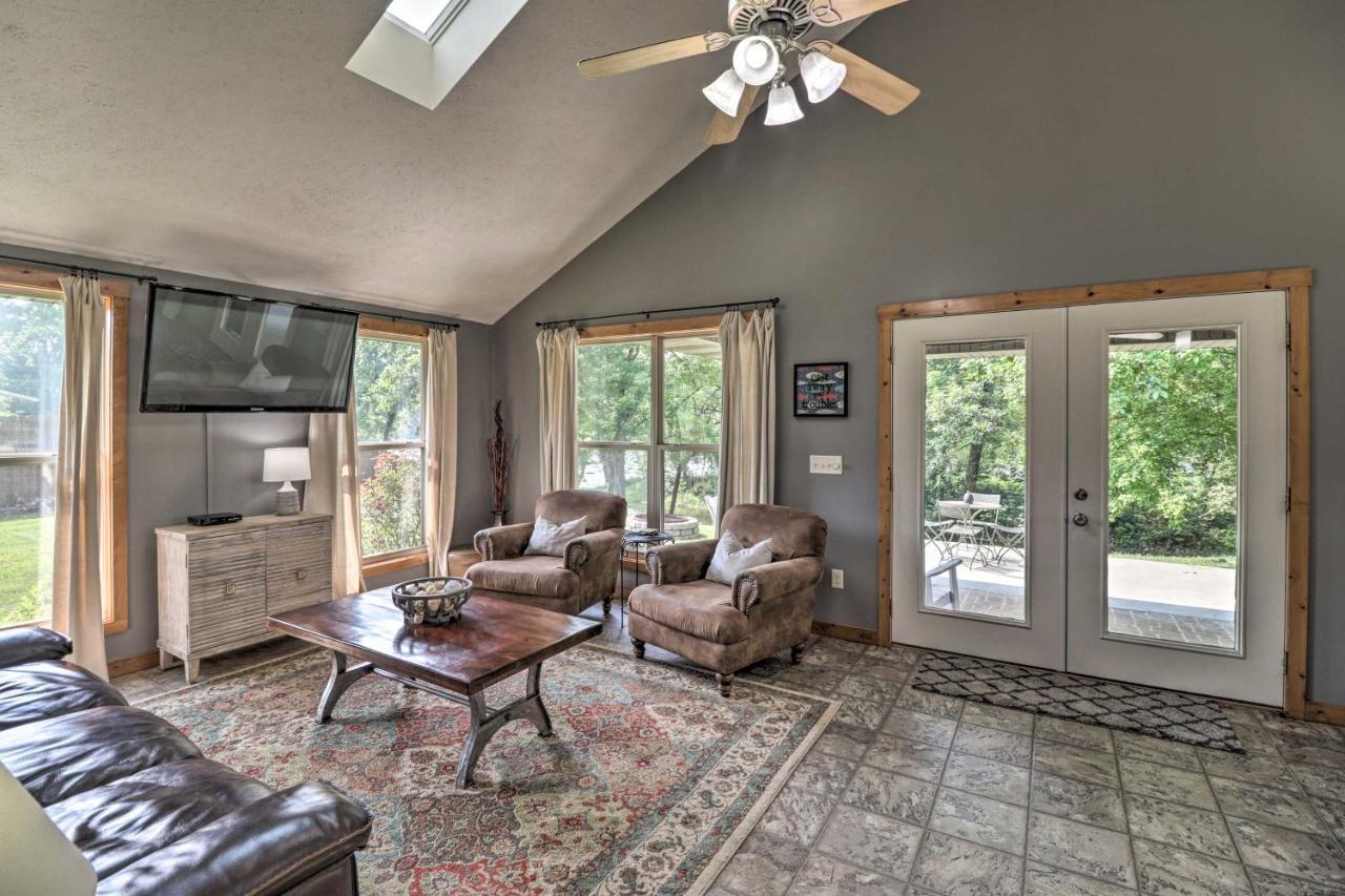 Mountain Home Cottage With Deck On White River! Gassville Exterior photo