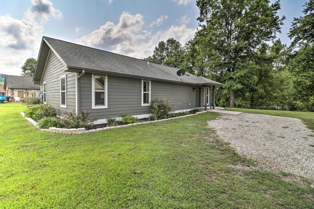 Mountain Home Cottage With Deck On White River! Gassville Exterior photo
