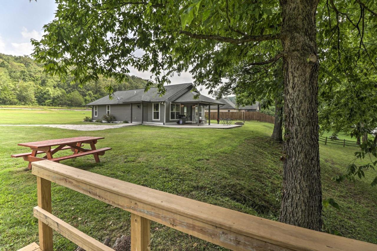 Mountain Home Cottage With Deck On White River! Gassville Exterior photo